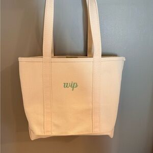 LLBean Boat and Tote size medium NEW